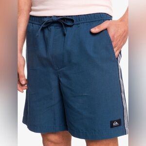 QUICKSILVER men's Navy cotton elastic waist swim trunks w/ side stripe size L